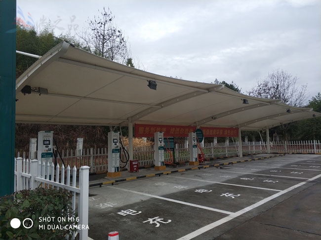 膜結(jié)構(gòu)停車(chē)篷mjg007